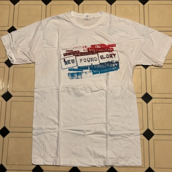 🎼 Bundle of New Found Glory band shirts size Medium EUC - Picture 3 of 3